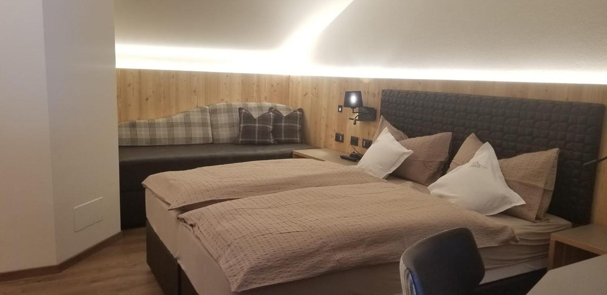 פרדאצו Cimon Dolomites Hotel מראה חיצוני תמונה