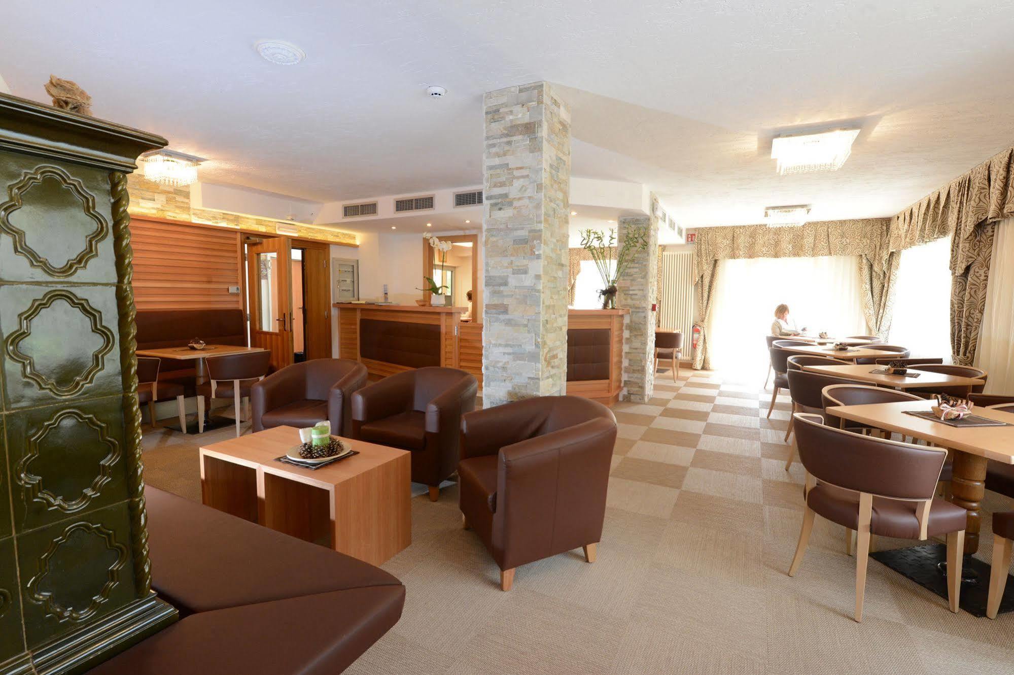 פרדאצו Cimon Dolomites Hotel מראה חיצוני תמונה